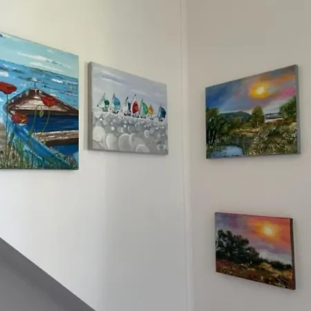 Daire Gallery -